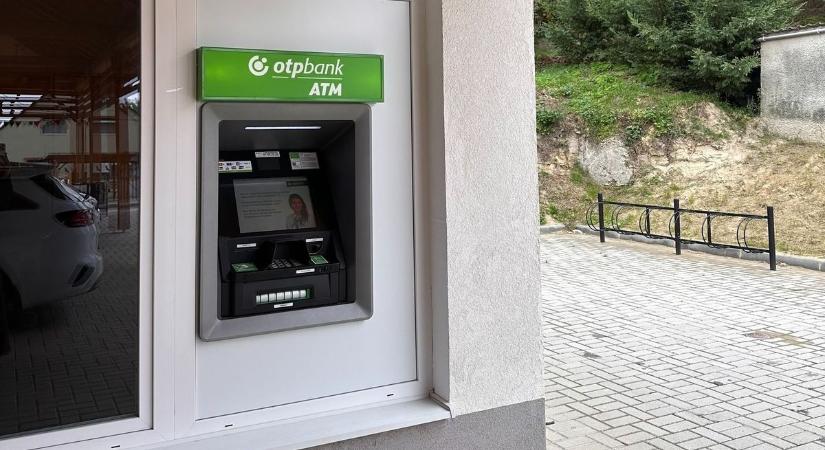 Új lehetőség a faluban: már működik a bankautomata