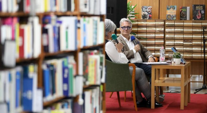 Javítókávé a Japán Kávéházból - Nyáry Krisztián leült és mesélt a BDK-ban
