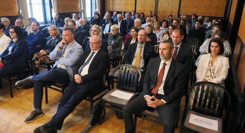 Hagyományt teremtettek a vármegye jogászai ( galéria)