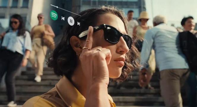 Az okosszemüvegek át fogják venni az okostelefonok szerepét, mondja az EssilorLuxottica vezetője!