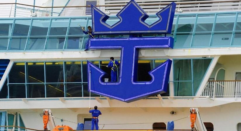 Ilyen még nem volt: olyan óceánjáró luxushajó épül, amin elfér a világ legnagyobb víziparkja is van – videón a Legend of the Seas