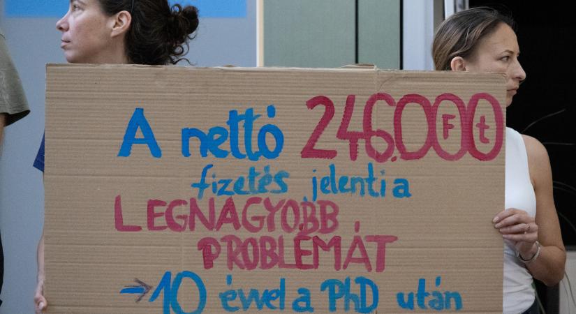 Tudományellenesség nem a társadalomban van, hanem a politikában