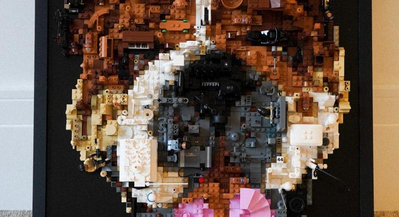 LEGO-portréval emlékeztek Roscoe-ra