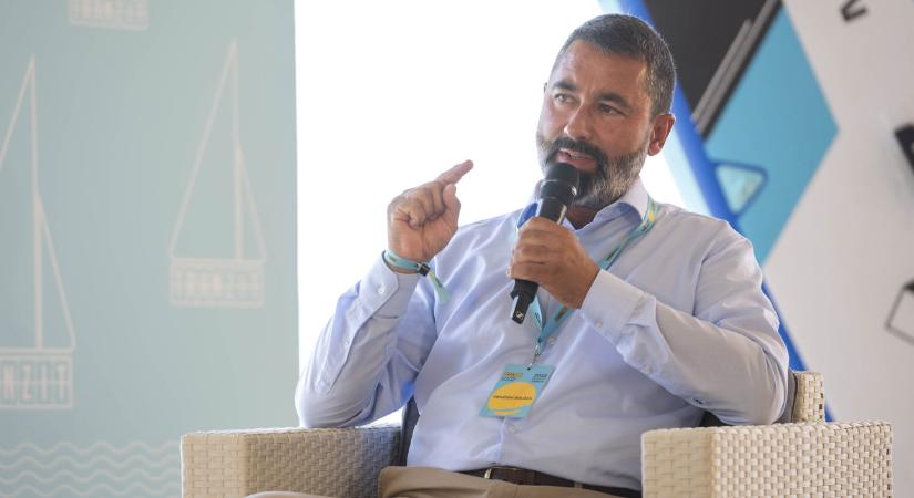 Hidvéghi Balázs: a nemzeti konzultáció mindig segít abban, hogy a kormányzat hatékonyan képviseljen egy álláspontot Brüsszelben