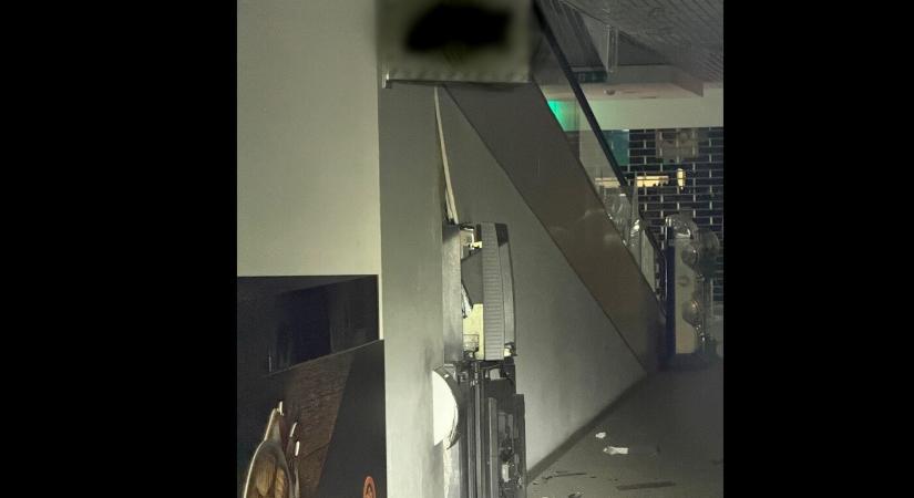 Újabb bankautomatát robbantottak a tolvajok éjszaka a fővárosban