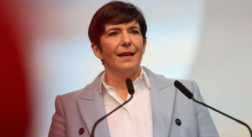 Előkerült Dobrev Klára érettségi fotója, ekkora változást még nem láttál sosem