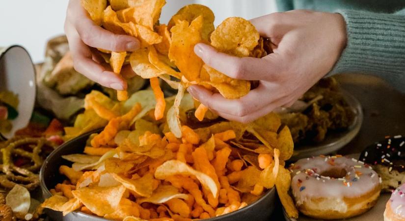 Magyar minta az EU-ban: jön az egységes chipsadó? Mit jelent ez a vásárlóknak?
