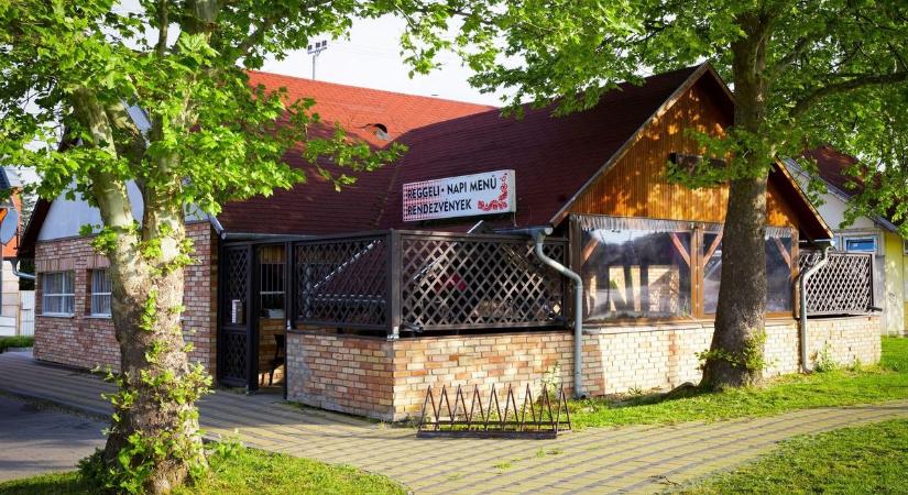 Székesfehérvári falatozó hódít a TikTokon – a híres gasztroinfluenszer sem bírt ellenállni