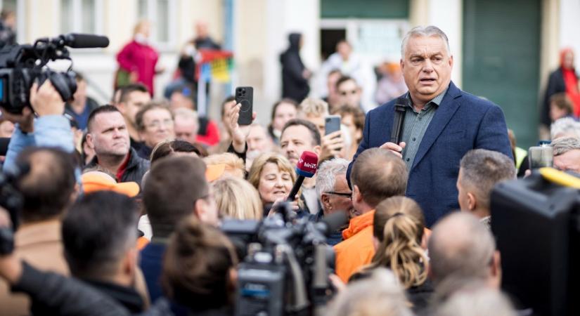 Orbán Viktor: ki kell maradnunk a háborúból