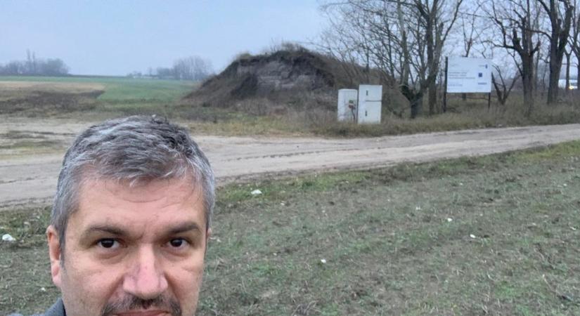 Hadházy Ákos: Letöltendő börtönt kért az ügyészség a „félmilliárdos trágyadomb” ügyében