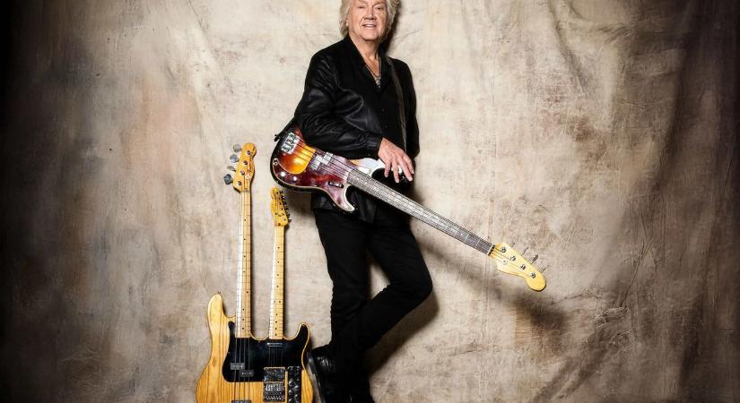 A The Moody Blues legendás basszusgitárosa, John Lodge váratlanul hunyt el