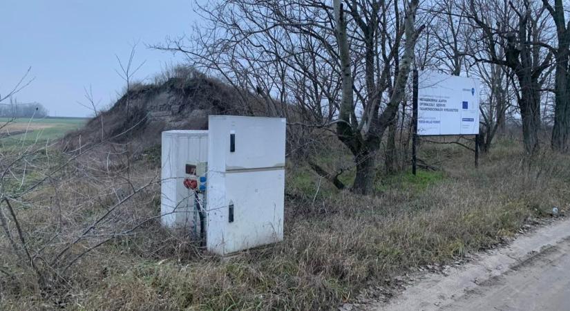 Rács mögé kerülhetnek a 632 milliós „géntechnológiás trágyadomb” szélhámosai