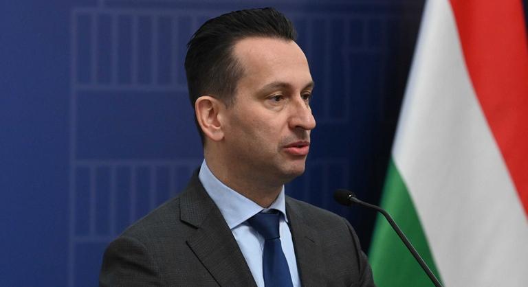 Figyelmeztet a jegybank: kiszabadult valami a palackból
