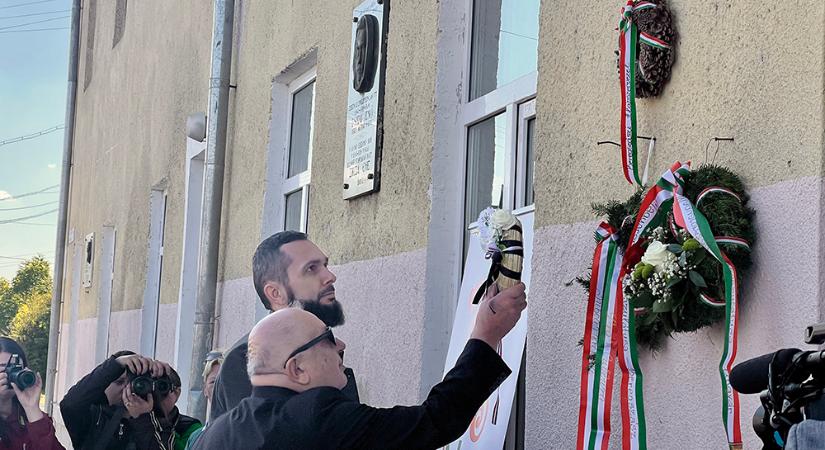 A múlt sebei: Beregszász bombázásának áldozataira emlékeztek