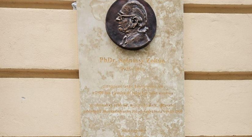 A száz éve született Szénássy Zoltánra emlékeztek Komáromban