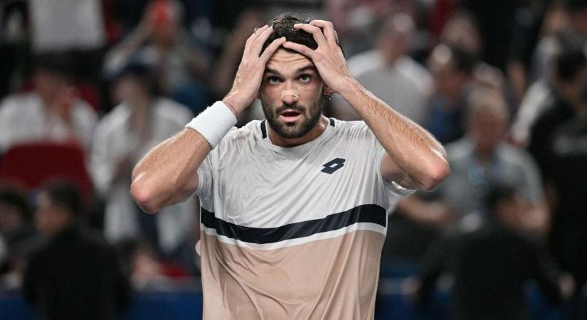 Ettől hangos a sportsajtó: a világranglista 204. helyezettje legyőzte Djokovicsot – és ez még nem minden!