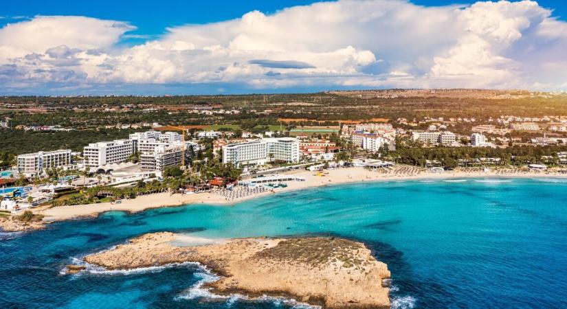 Egy tökéletes elérhető úti cél az őszi szünetre – 27C-os napsütés októberben