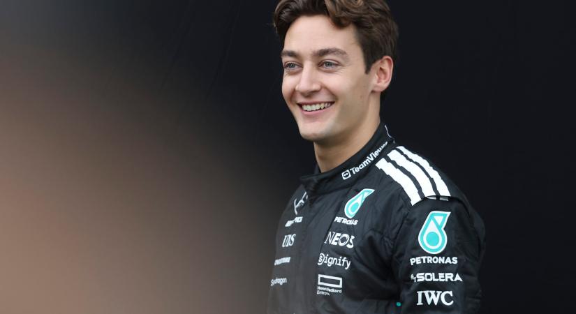 Russell lapátra tenné Wolffot? Schumacher nagy változást sejtet