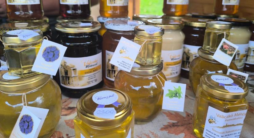 Akác, gesztenye, hárs… melyik mézhez mi illik a konyhában? A szakértő most elárulta
