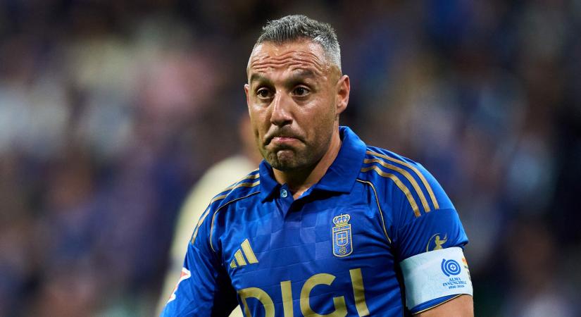 „Abszurd feltételezés!” – Megbuktatta edzőjét a klublegenda?