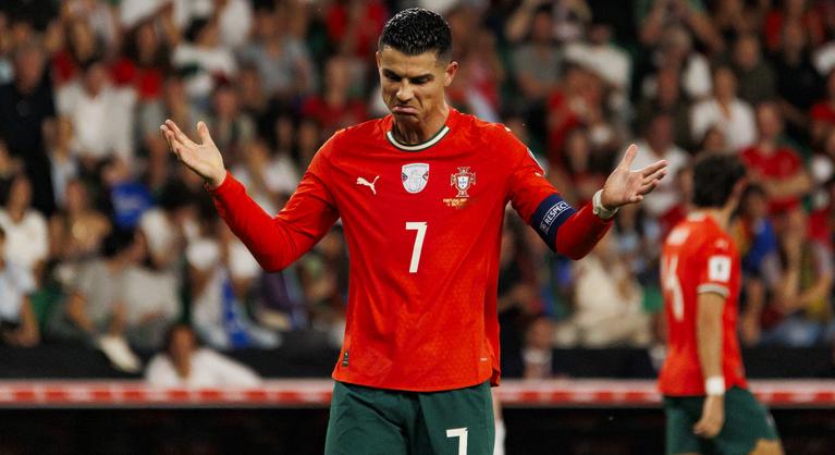 Cristiano Ronaldo sorozatban hibázza a büntetőket, nem is akárhogyan