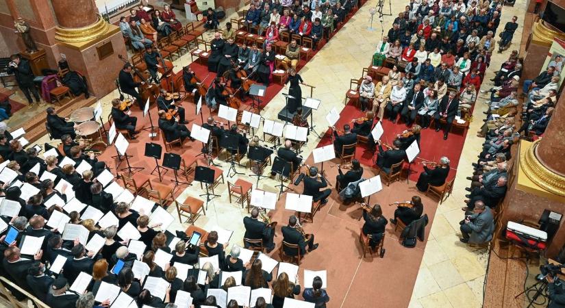 Jótékonysági koncert a szombathelyi székesegyházban