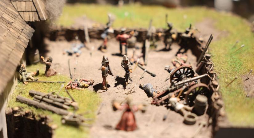 Világrekord a Szigetvári Zrínyi-várban: 10 000 figura meséli el az ostrom történetét (GALÉRIA)