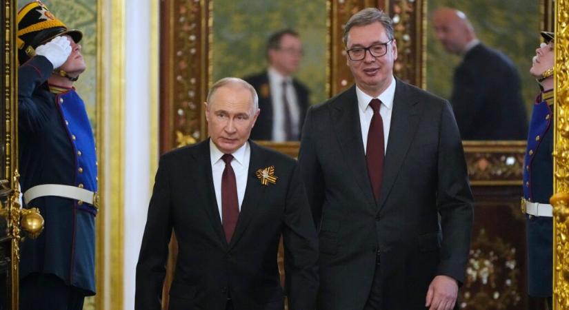 „Vučić inkább vállalja a gazdasági károkat, mint hogy szembeforduljon Oroszországgal”