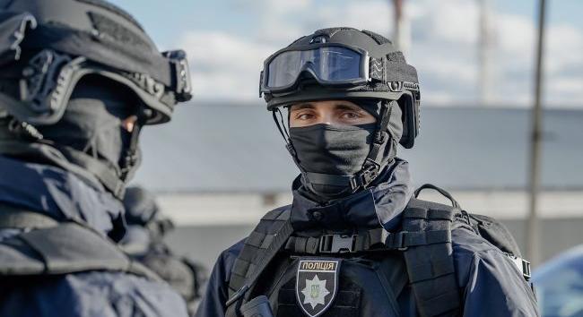 Zsidó férfira támadt fiatalok csoportja Kijevben egy zsinagóga előtt