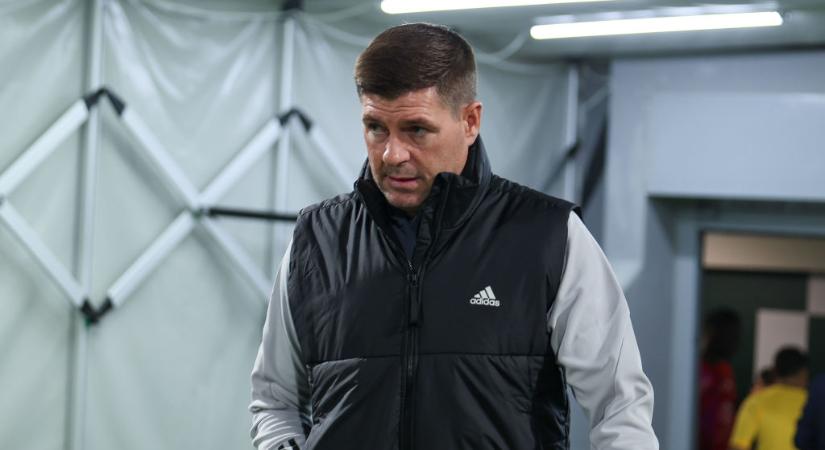 Steven Gerrard mégsem tér vissza edzőként volt klubjához – sajtóhír
