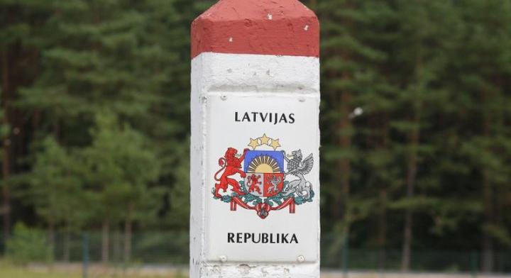 841 orosz állampolgárt utasított az ország elhagyására Lettország