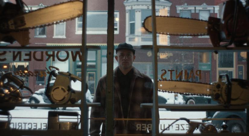 Ed Gein nőket ásott ki, hogy mellbimbós övet varrjon – a Netflix Ed Geint, hogy pénzt csináljon