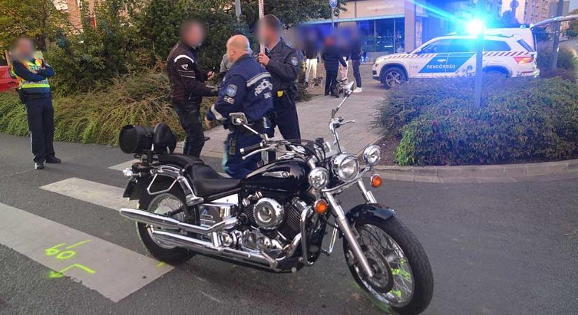 Rollerrel belehajtott egy motorosba. Súlyosan megsérült a motoros