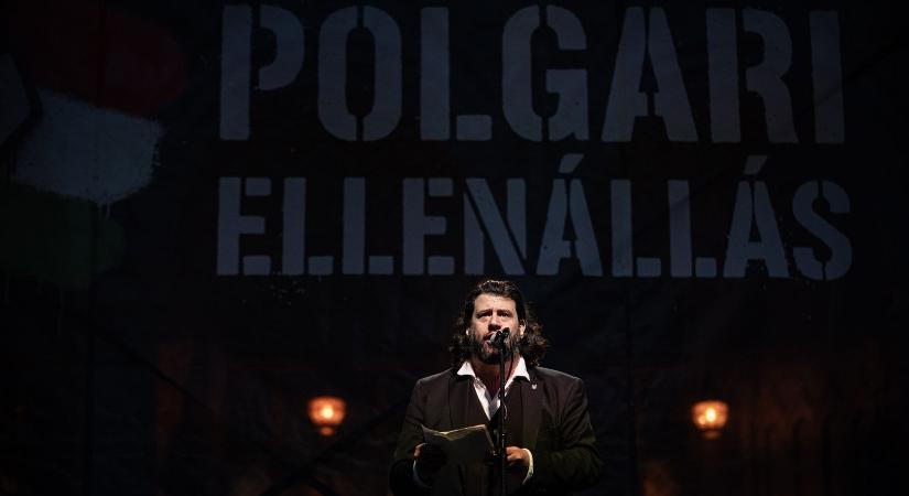 Ez Puzsér Róbert eredeti foglalkozása, nem fogod elhinni, miből van diplomája