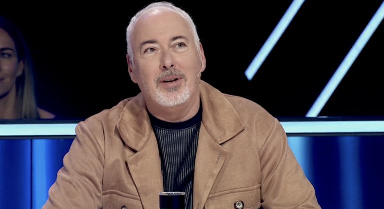 Hajós András vulkánokon szokott lávaszörfölni, és repülővel is lezuhant