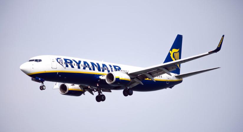 Azért kellett kényszerleszállást végrehajtania a Ryanair egyik gépének, mert kis híján kifogyott belőle az üzemanyag