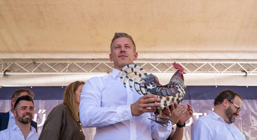 21 Kutatóközpont: Állandósuló Tisza-előny, nem tudott faragni hátrányán a Fidesz