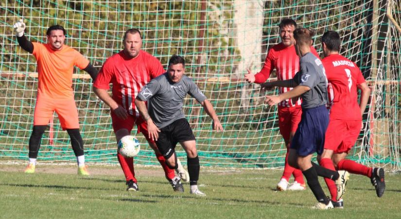 Negyed évszázad után rangadóval tért vissza a két gárda összecsapása (galéria)