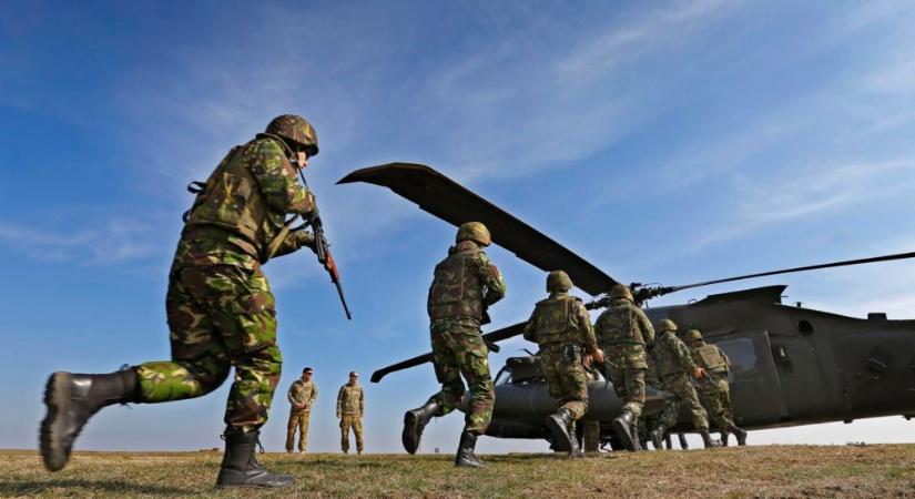 Nukleáris védelmi hadgyakorlatot tart a NATO