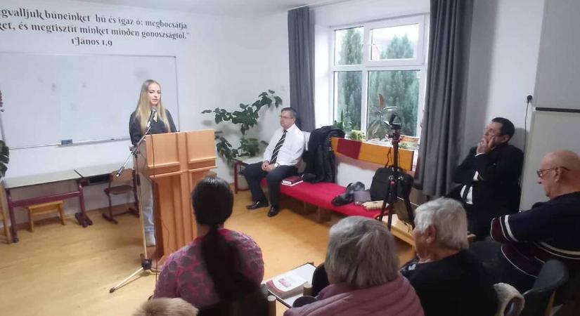 Evangelizációs esték a Glória Ifjúsági és Missziós Központban - Gyere ki a világosságra