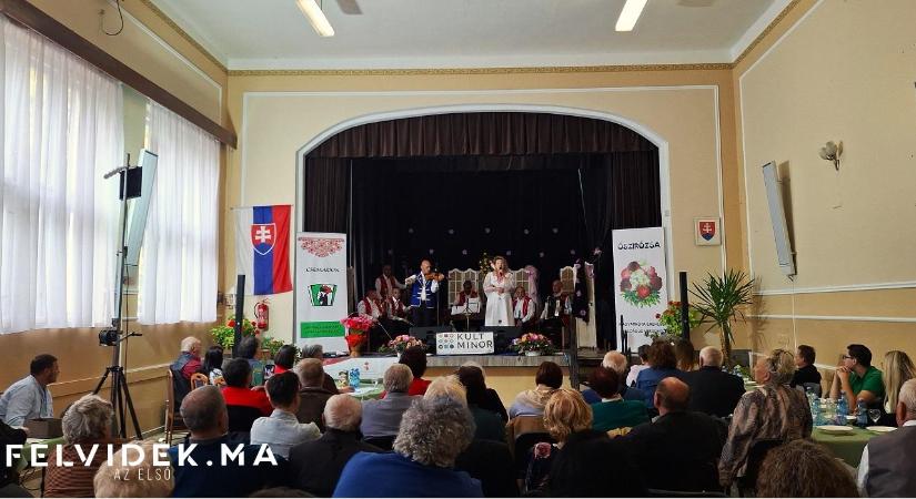 A magyarnóta a szívünkben és a lelkünkben él