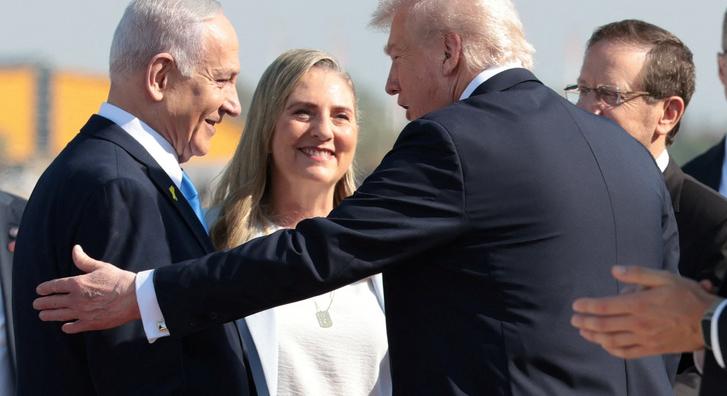Népes delegáció várta Donald Trumpot Izraelben