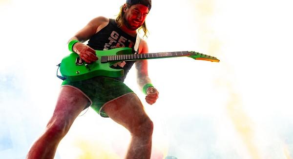 November 7-én érkezik az Alestorm gitáros Bodor Máté második nagylemeze. Itt az első dal- és klip: 'Glazing'