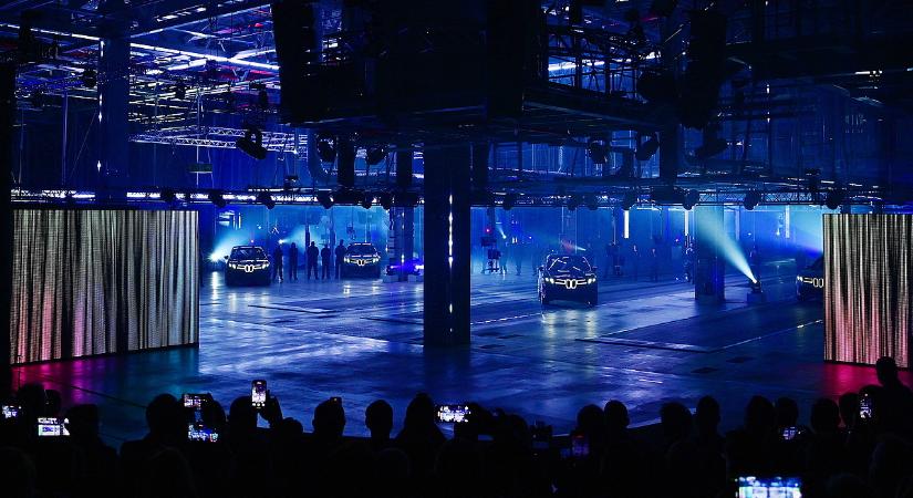 Kiderült, mennyit lehet keresni betanított munkásként a BMW-gyárban