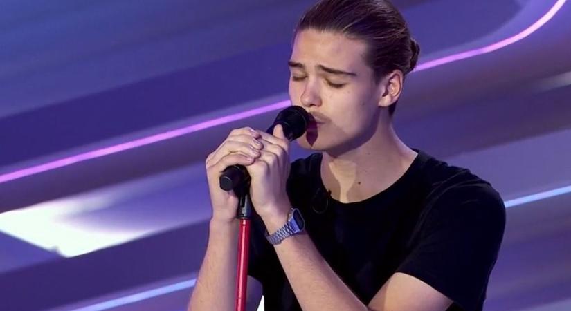 A zsűri szerint igazi sztár született, Bíró Csongor Vitéz bejutott a Megasztár élő show-jába! – videó