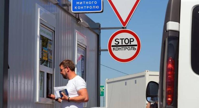 Az EU új határellenőrzési rendszert vezetett be, ami az ukrán állampolgárokat is érinti