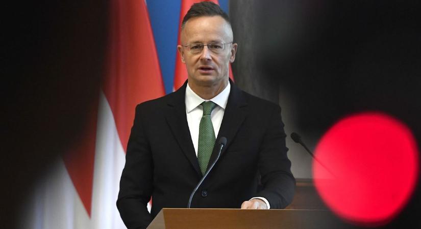 Szijjártó Péter két megállapodást írt alá az ANOCA elnökével