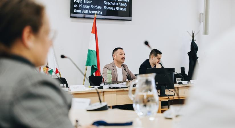 Budapest Brand-vizsgálóbizottság: sérelmezik Karácsony Gergely prémium-kifizetési gyakorlatát