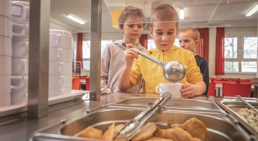 Szünidei gyermekétkeztetés: nem maradnak meleg étel nélkül a gyerekek