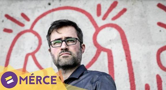 El kellett menekülnie Amerikából a professzornak, aki felszólalt Trump antifát betiltó döntése ellen